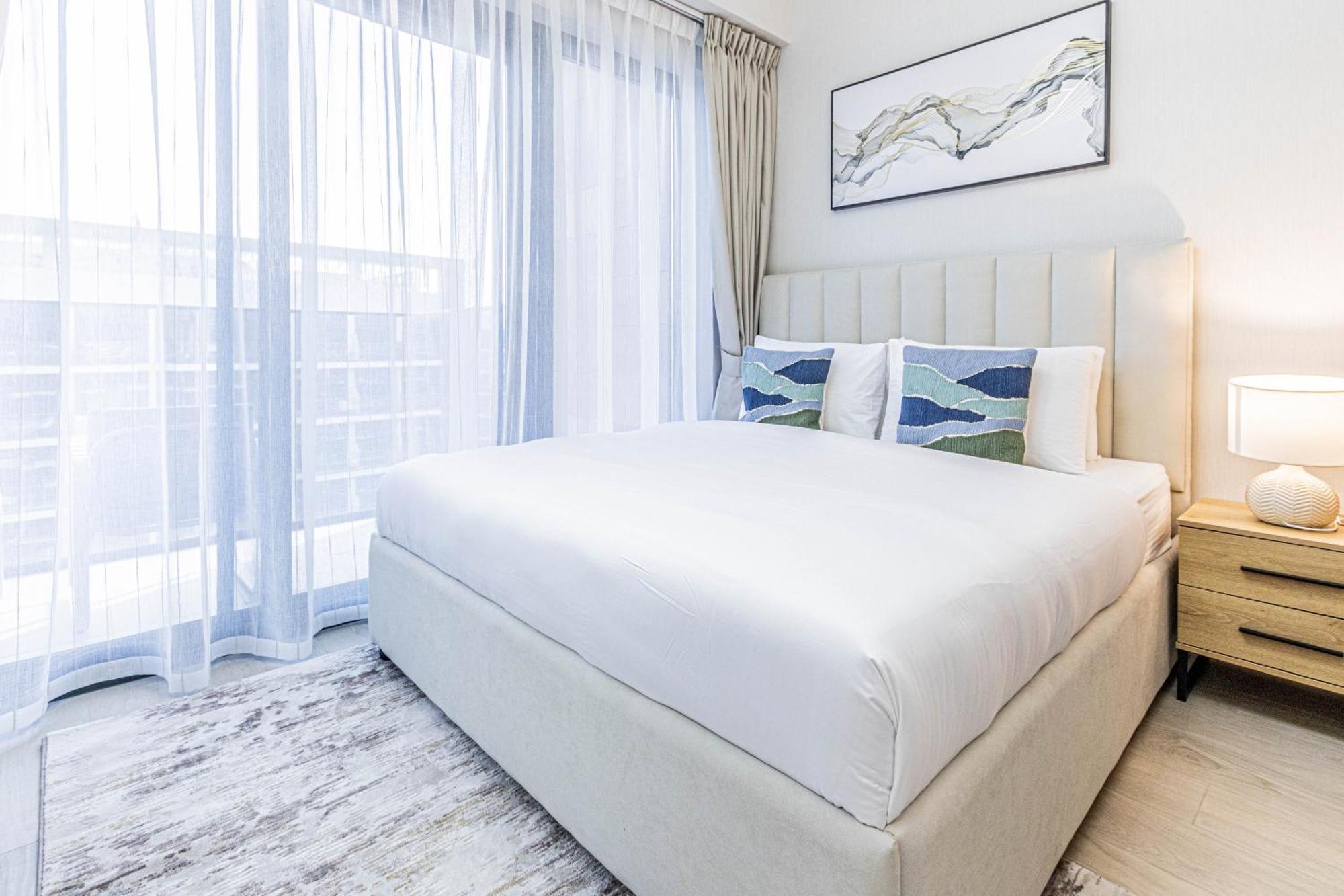Apartment Luxurious 1br Living In Azizi Riviera 39 *