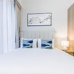 Luxurious 1Br Living In Azizi Riviera 39