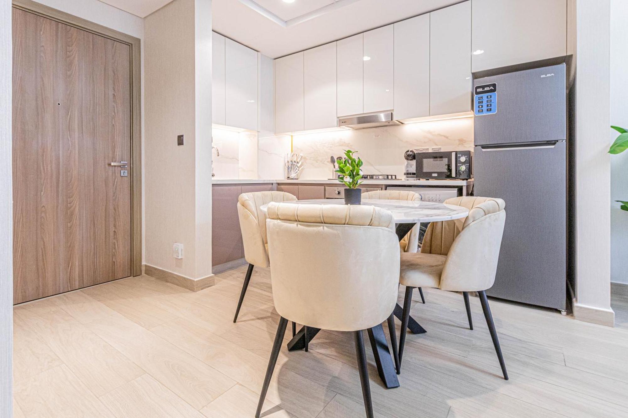 Luxurious 1br Living In Azizi Riviera 39 * Dubai